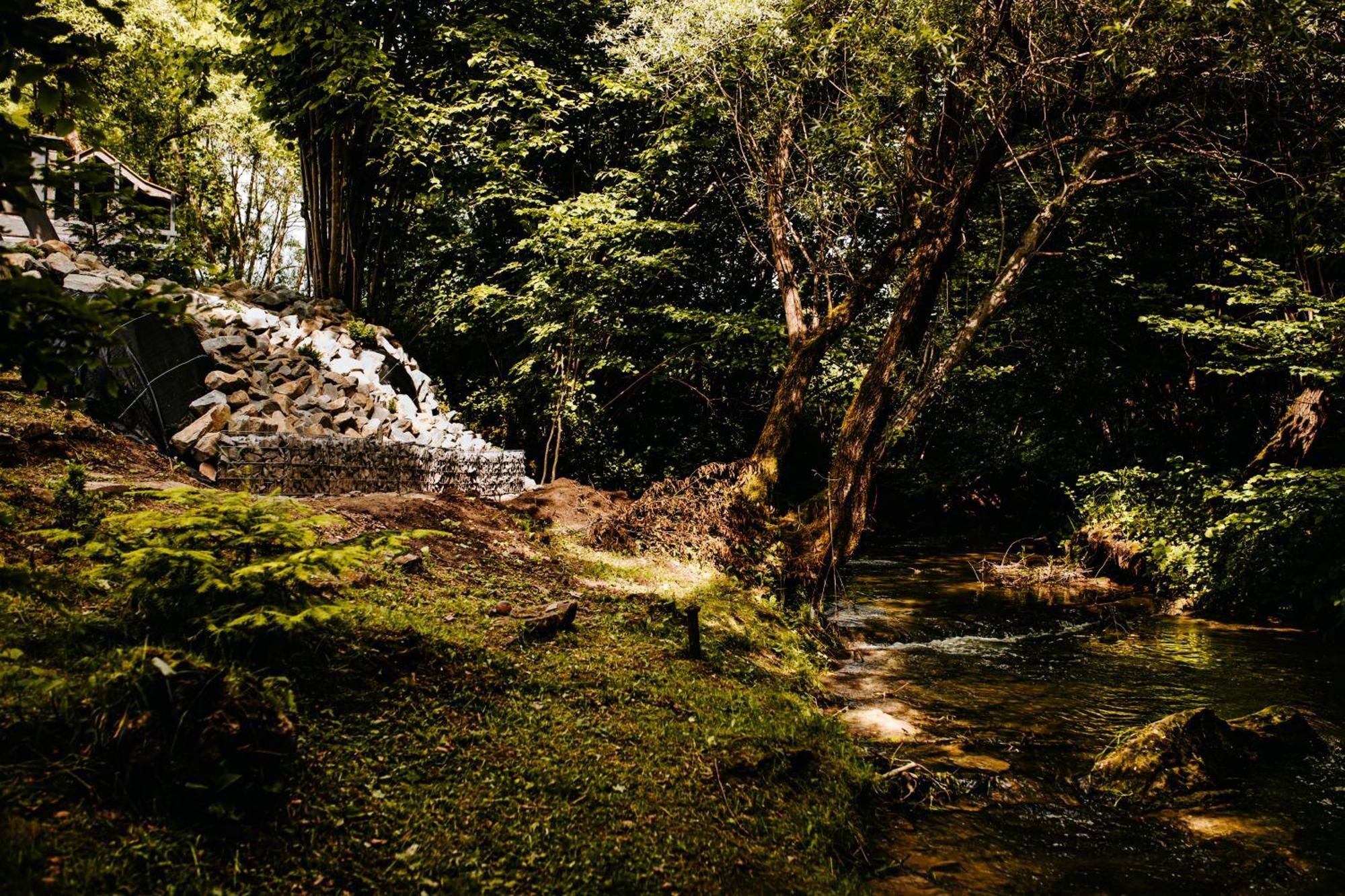 Domki Nad Starym Potokiem Устшики-Дольне Экстерьер фото